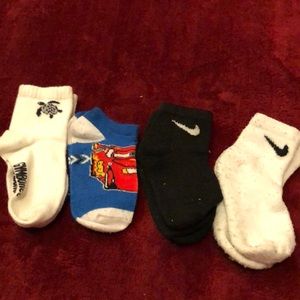 Boys socks size 4T